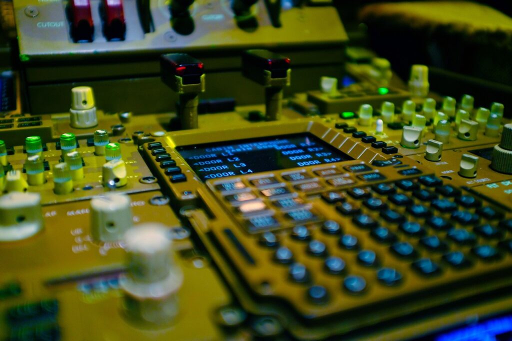 cockpit, plane, nature, computer, side, buttons, panel, pilot, flight, flying, air, tools, speed, sky, engine